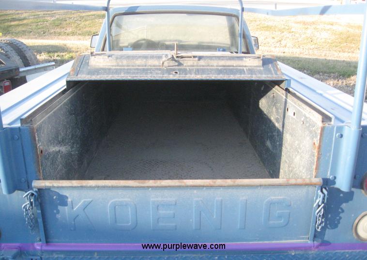 image for item 6669 1988 Chevrolet S10 pickup