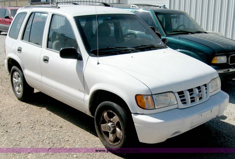 image for item 6693 1998 Kia Sportage