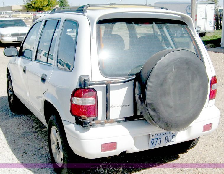 image for item 6693 1998 Kia Sportage