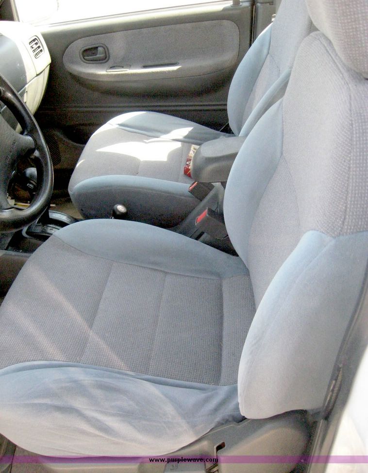 image for item 6693 1998 Kia Sportage