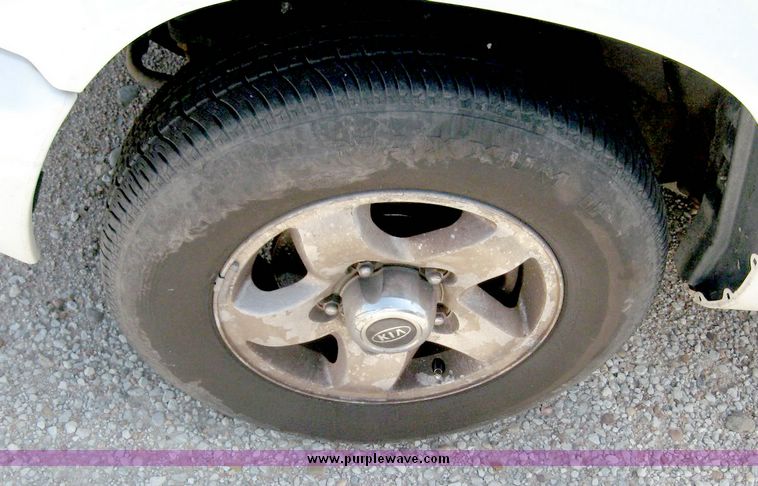 image for item 6693 1998 Kia Sportage