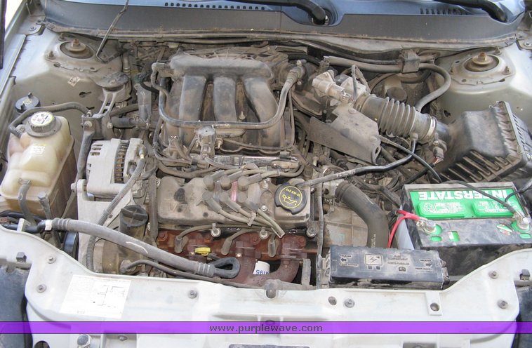 image for item 7707 2004 Ford Taurus LX