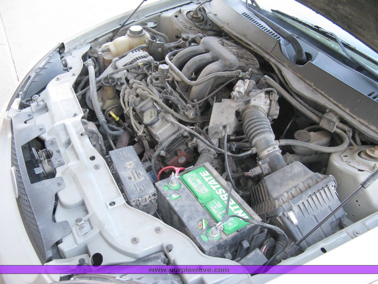 image for item 7707 2004 Ford Taurus LX