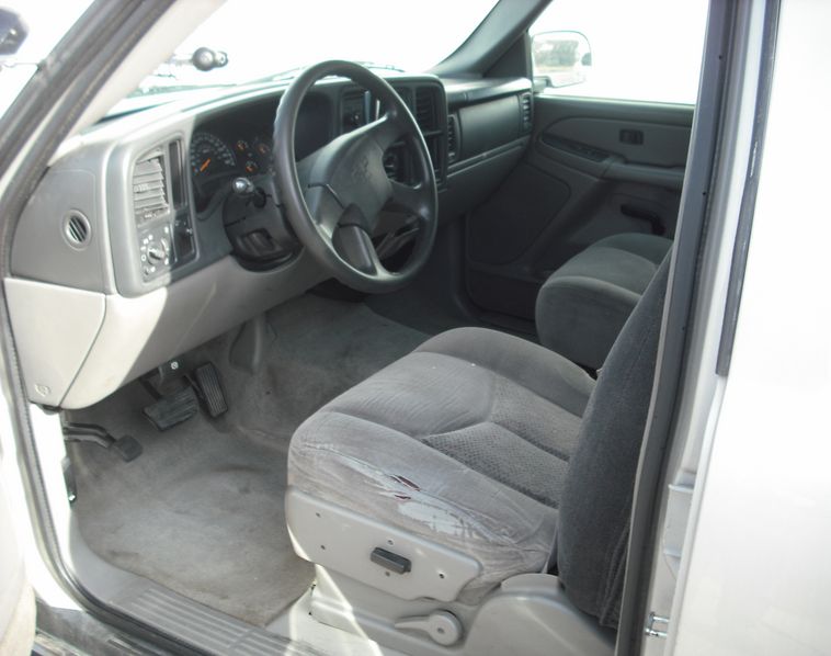 image for item 8000 2005 Chevrolet Tahoe