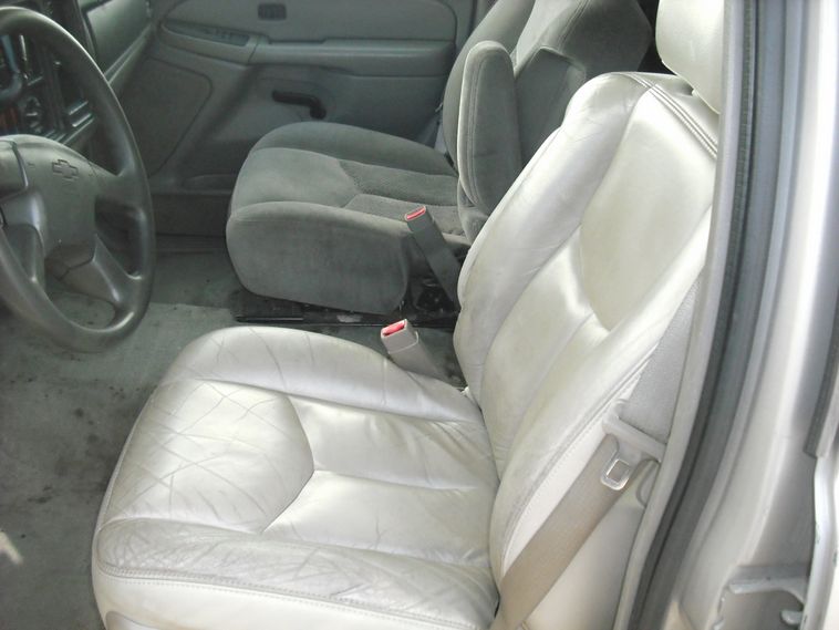 image for item 8001 2004 Chevrolet Tahoe