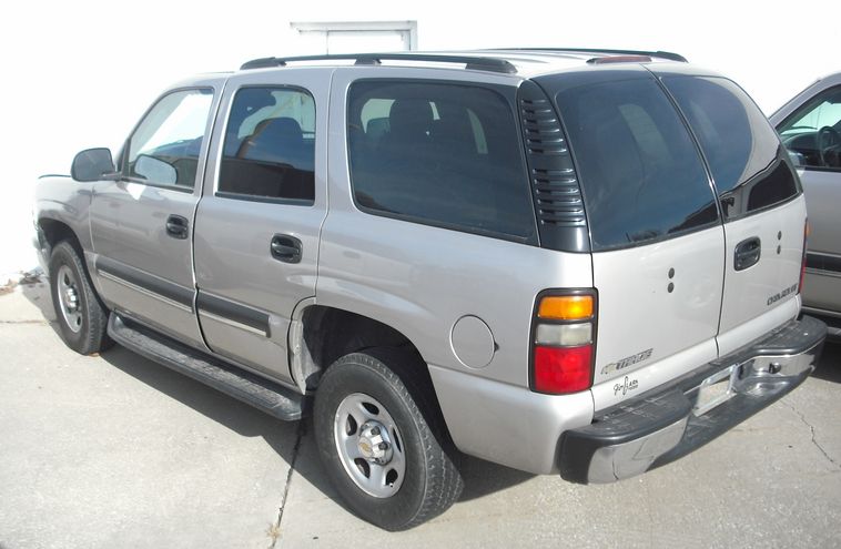image for item 8002 2004 Chevrolet Tahoe