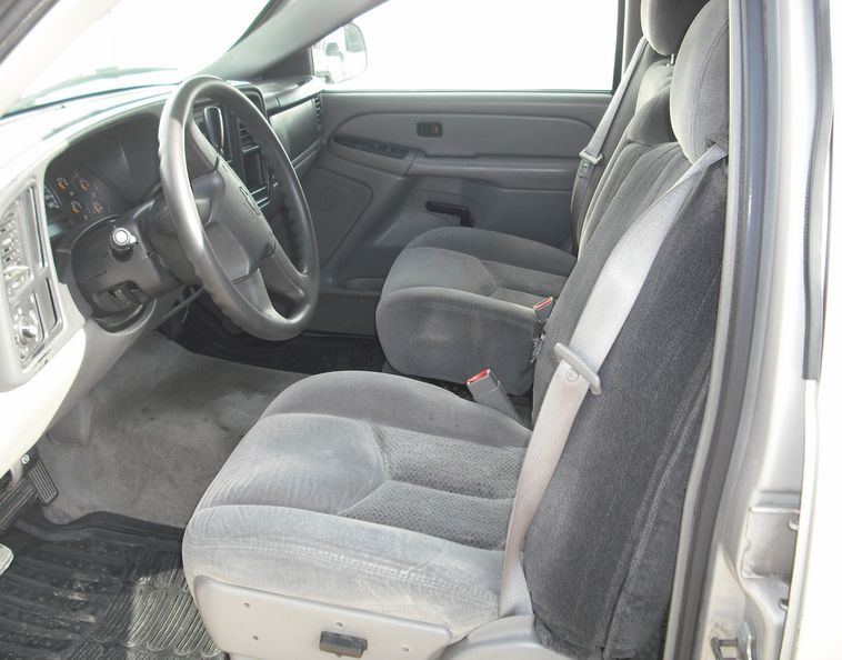 image for item 8002 2004 Chevrolet Tahoe