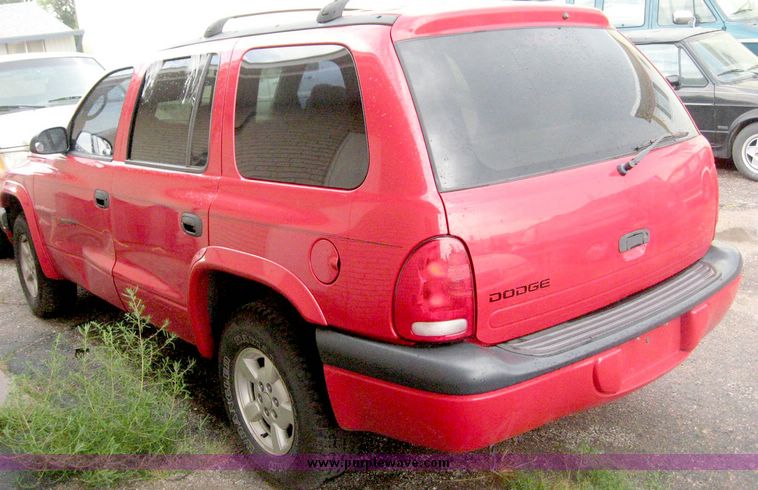 image for item 8647 2001 Dodge Durango
