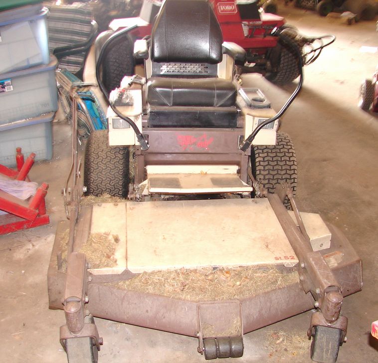 image for item 9001 2002 Grasshopper 618 riding lawn mower