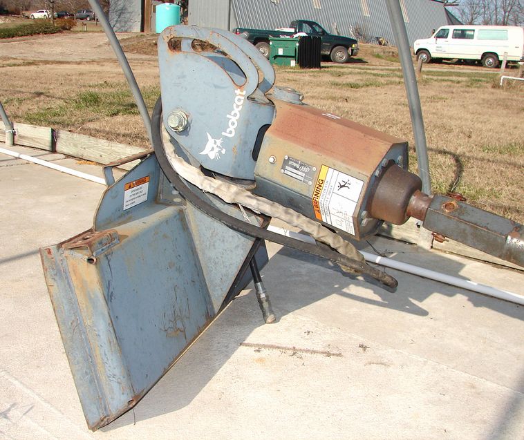 image for item 9002 Bobcat Model skid steer mount auger