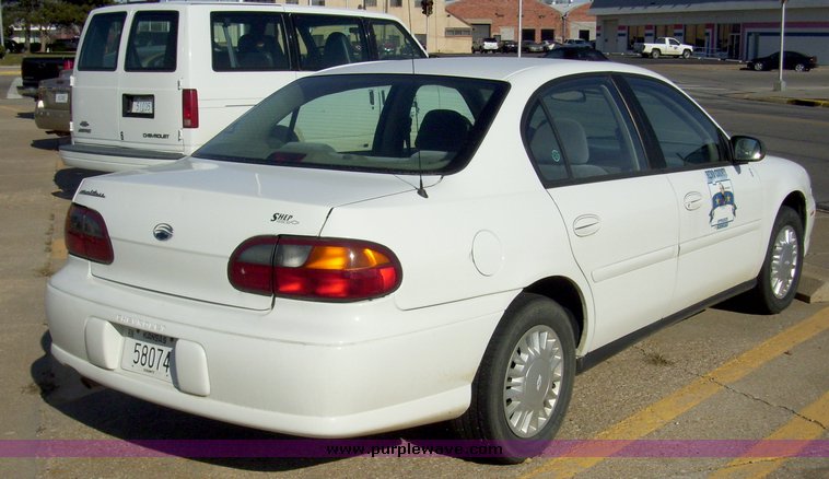 image for item 9043 2003 Chevrolet Malibu