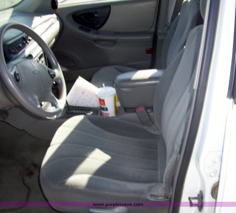 image for item 9043 2003 Chevrolet Malibu