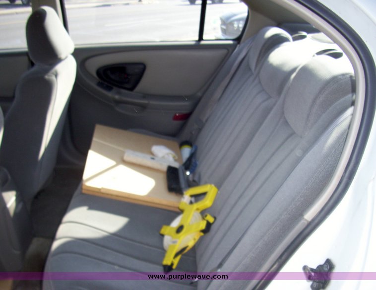 image for item 9043 2003 Chevrolet Malibu
