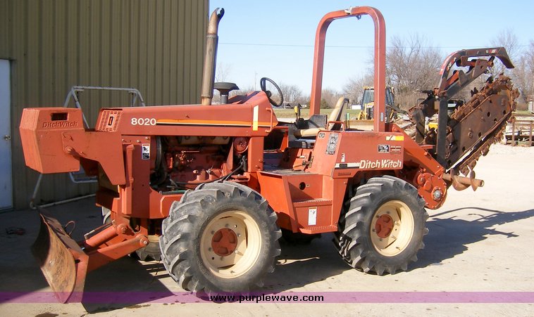 image for item 1022 1996 Ditch Witch 8020 trencher