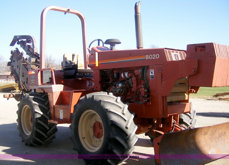 image for item 1022 1996 Ditch Witch 8020 trencher