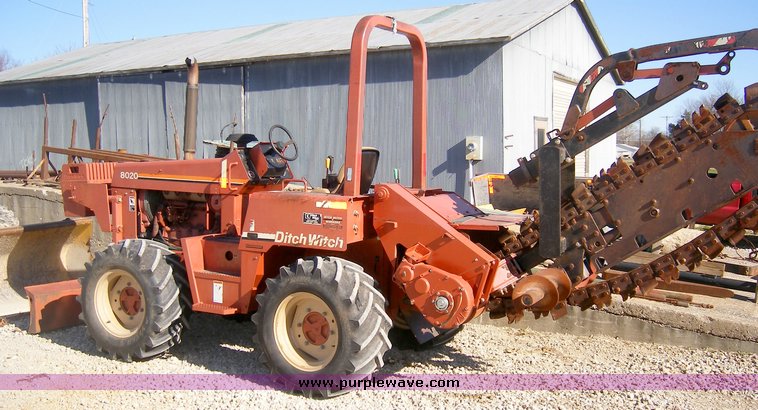 image for item 1022 1996 Ditch Witch 8020 trencher
