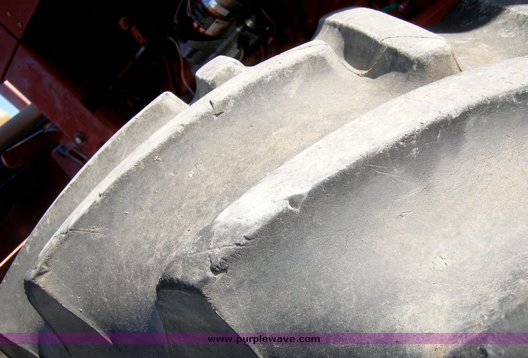 image for item 1022 1996 Ditch Witch 8020 trencher