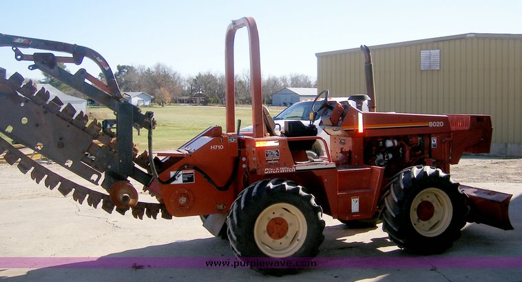 image for item 1022 1996 Ditch Witch 8020 trencher