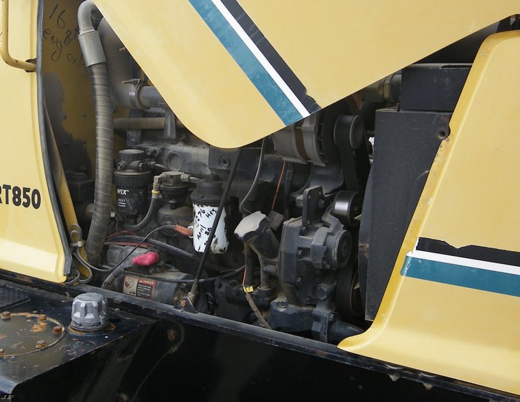 image for item 1100 Vermeer RT850 rubber tire trencher