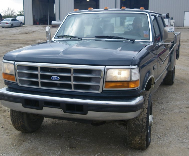 image for item 1101 1995 Ford F350 crew pickup