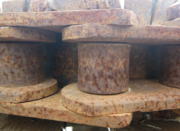 image for item 1102 Vermeer rock chain with carbide cutting bits