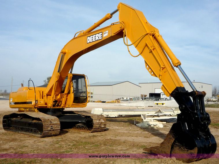 image for item 2000 1997 John Deere 270LC excavator