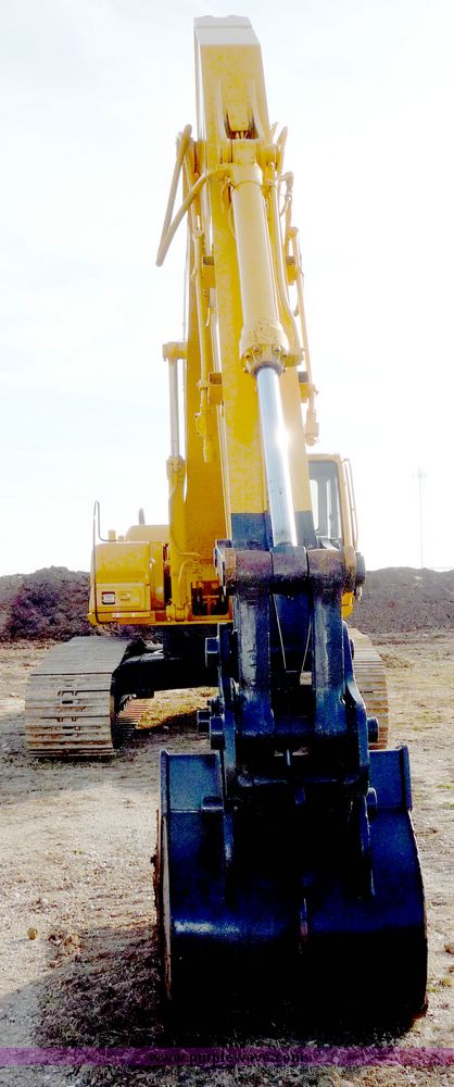 image for item 2000 1997 John Deere 270LC excavator