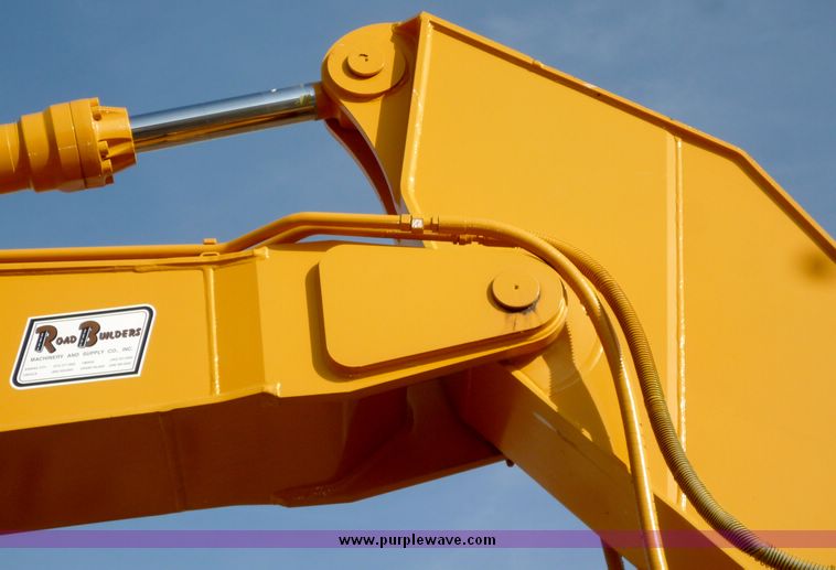 image for item 2000 1997 John Deere 270LC excavator
