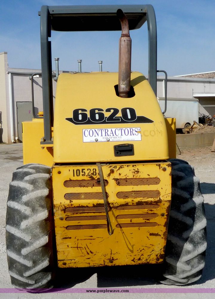 image for item 2001 2004 Superpac 6620 vibratory compactor