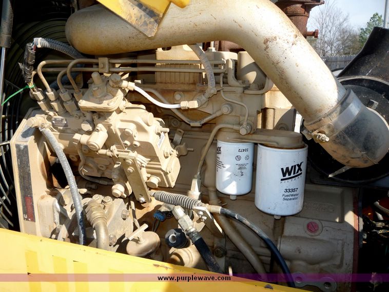 image for item 2001 2004 Superpac 6620 vibratory compactor