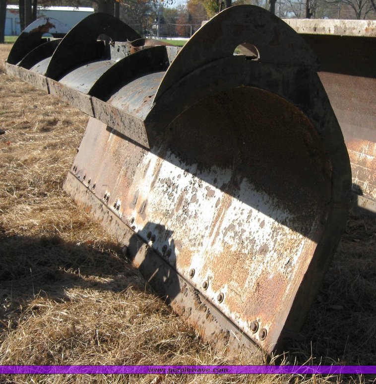 image for item 3003 Wausau L4211H truck-mount 11' snow blade