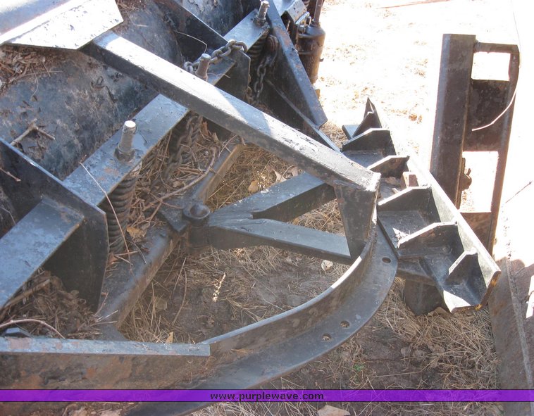 image for item 3006 Truck mount 11' snow blade