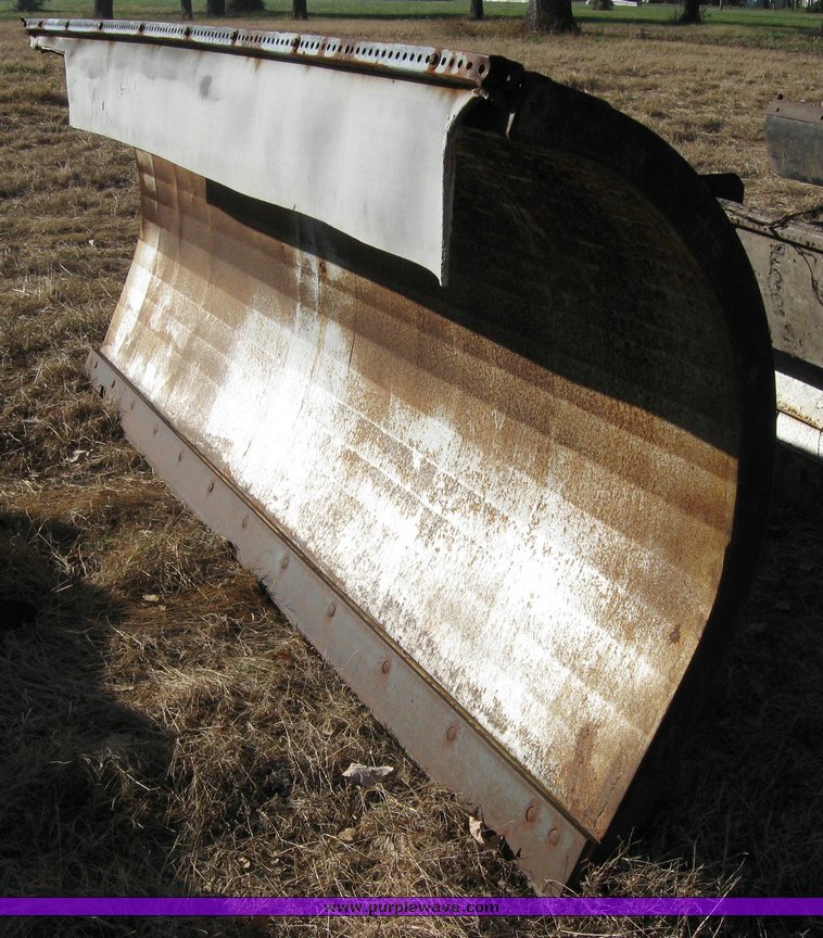 image for item 3007 Truck mount 12' snow blade