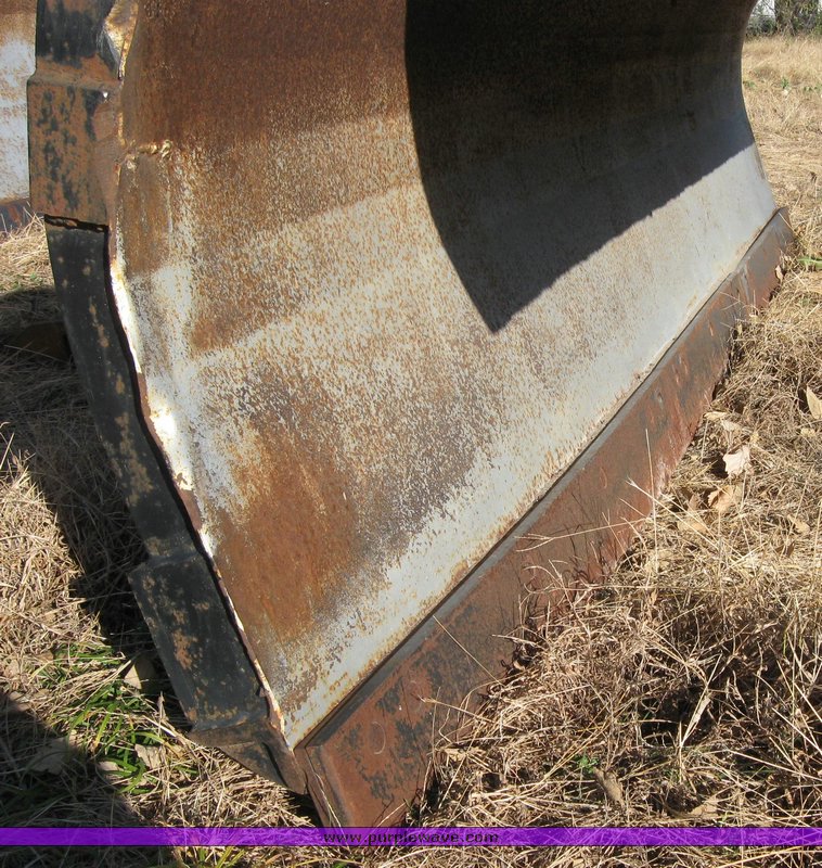 image for item 3008 Truck mount 11' snow blade