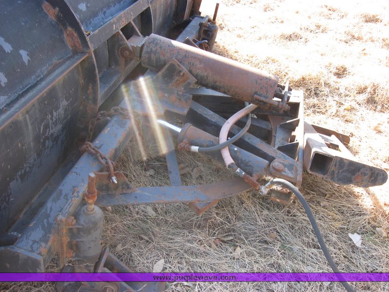 image for item 3009 Truck mount 11' snow blade