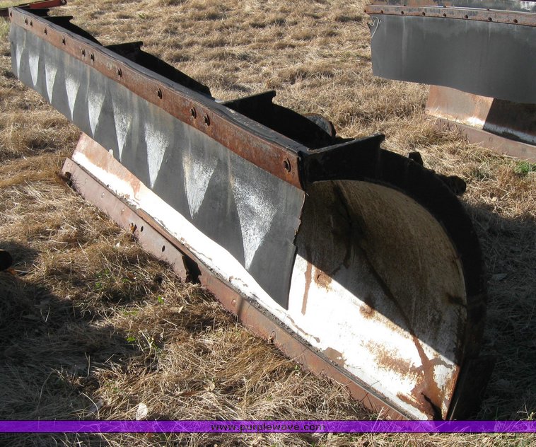 image for item 3011 Truck mount 11' snow blade