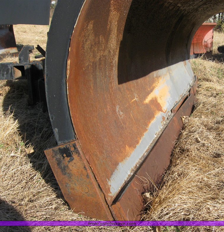 image for item 3011 Truck mount 11' snow blade