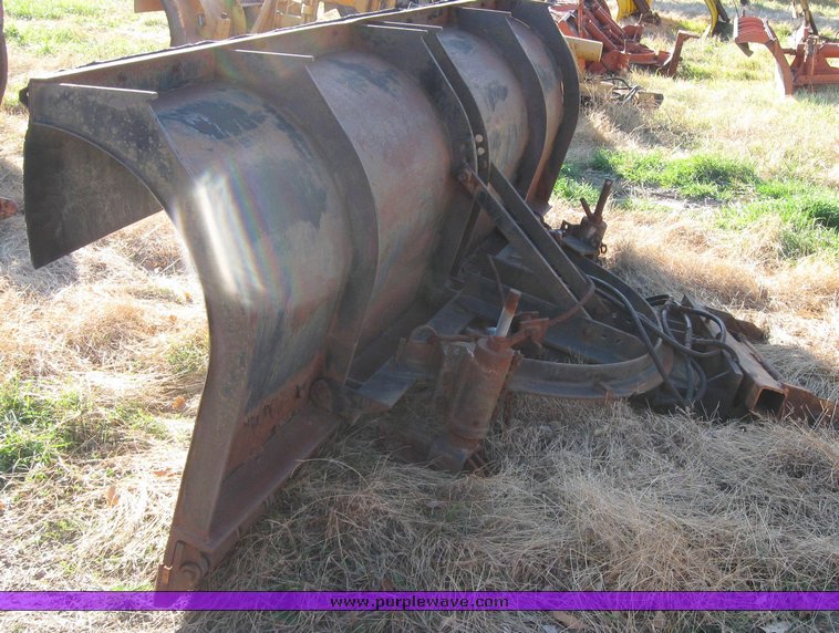 image for item 3014 Truck mount 11' snow blade