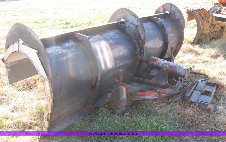 image for item 3015 Truck mount 11' snow blade