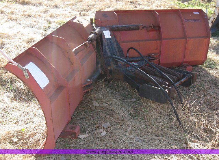 image for item 3016 Boss Power V 9'2" adjustable snow blade