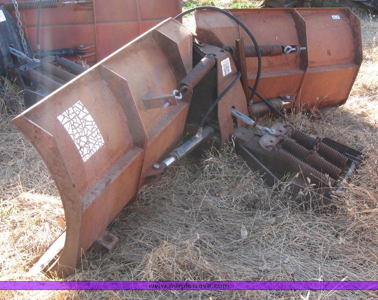 image for item 3021 Boss Power V 9'2" adjustable snow blade