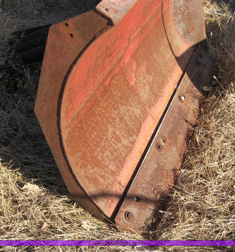 image for item 3021 Boss Power V 9'2" adjustable snow blade