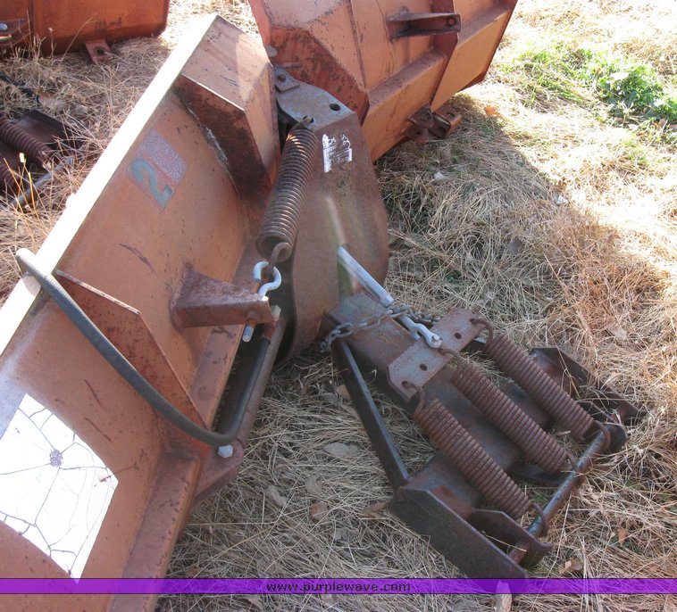 image for item 3022 Boss Power V 9'2" adjustable snow blade