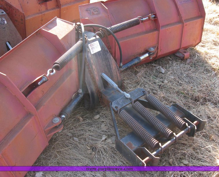 image for item 3023 Boss Power V 9'2" adjustable snow blade