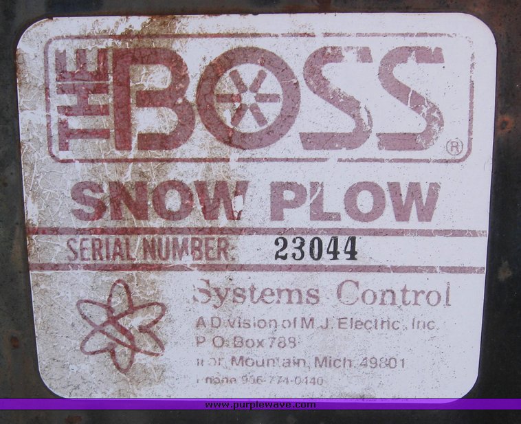 image for item 3023 Boss Power V 9'2" adjustable snow blade