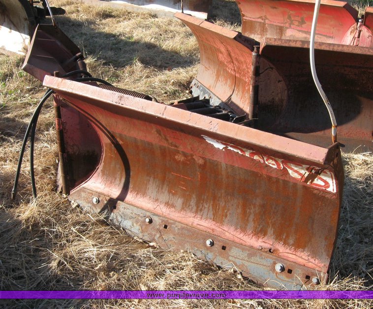 image for item 3024 Boss Power V 9'2" adjustable snow blade