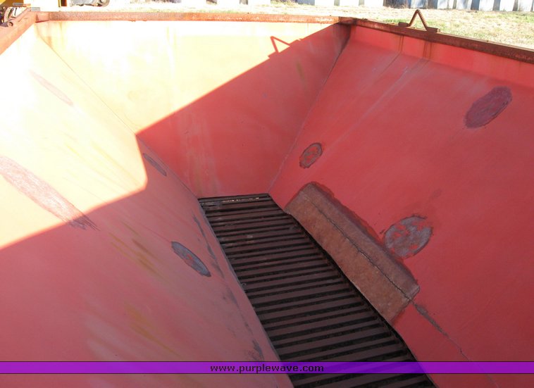 image for item 3043 Fiberglass Co. 195 SK spreader box