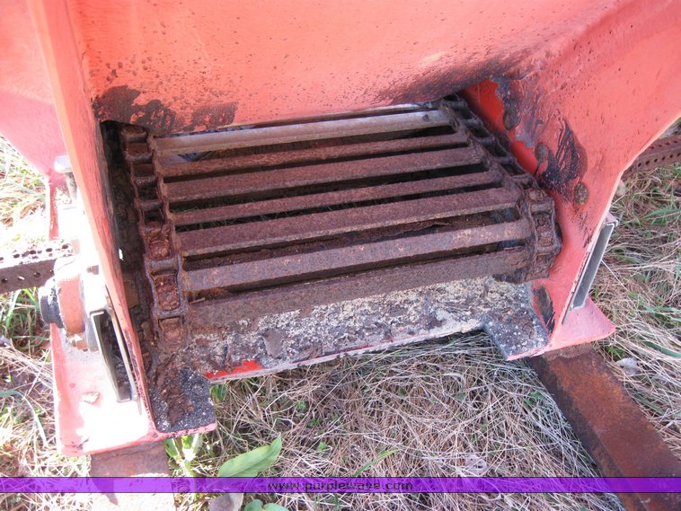 image for item 3043 Fiberglass Co. 195 SK spreader box