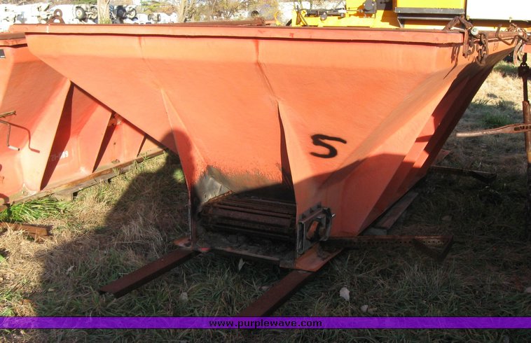 image for item 3044 Fiberglass Co. 195SK spreader box