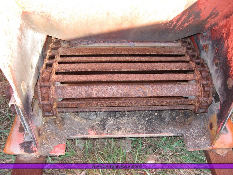 image for item 3044 Fiberglass Co. 195SK spreader box